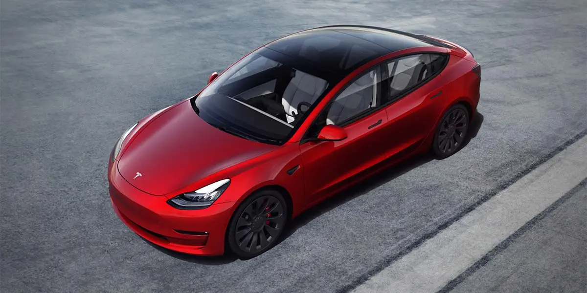 Foto del Tesla Model 3 de 2021