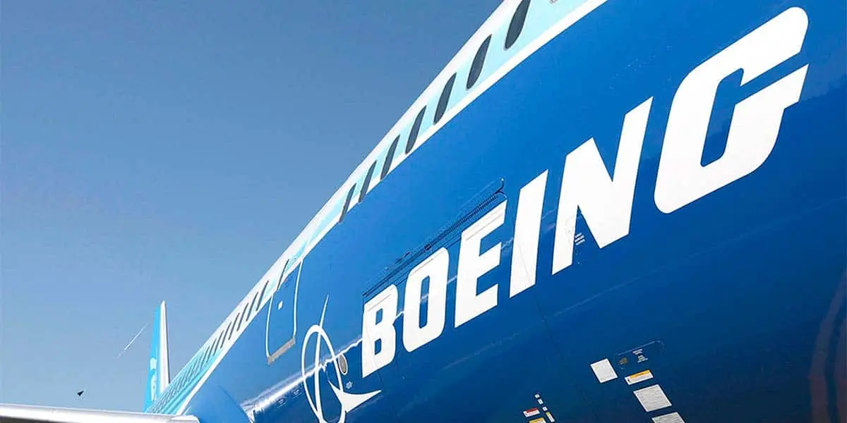 Foto de un avi&oacute;n Boeing