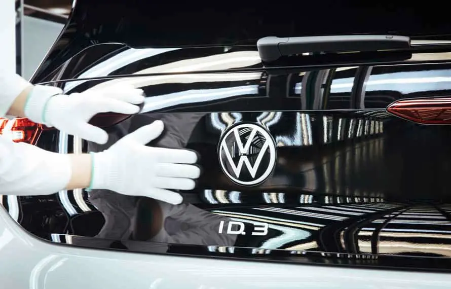 volkswagen-id-3-comienza-produccion-serie-fabrica-Dresde_logo