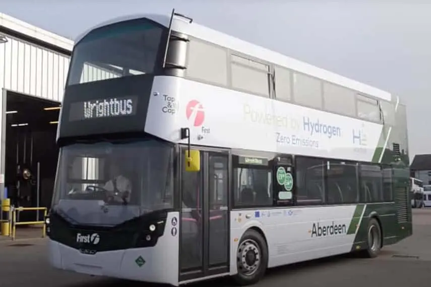 autobus-hidrogeno-Wrightbus-Escocia-dos-pisos