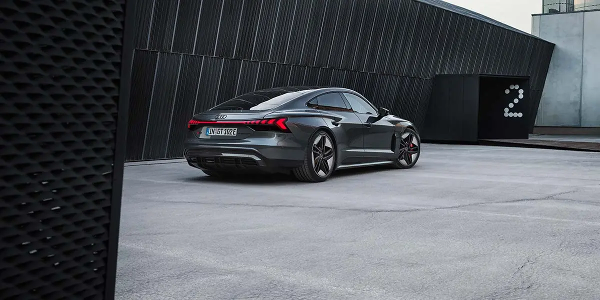 trasera del Audi e-tron GT
