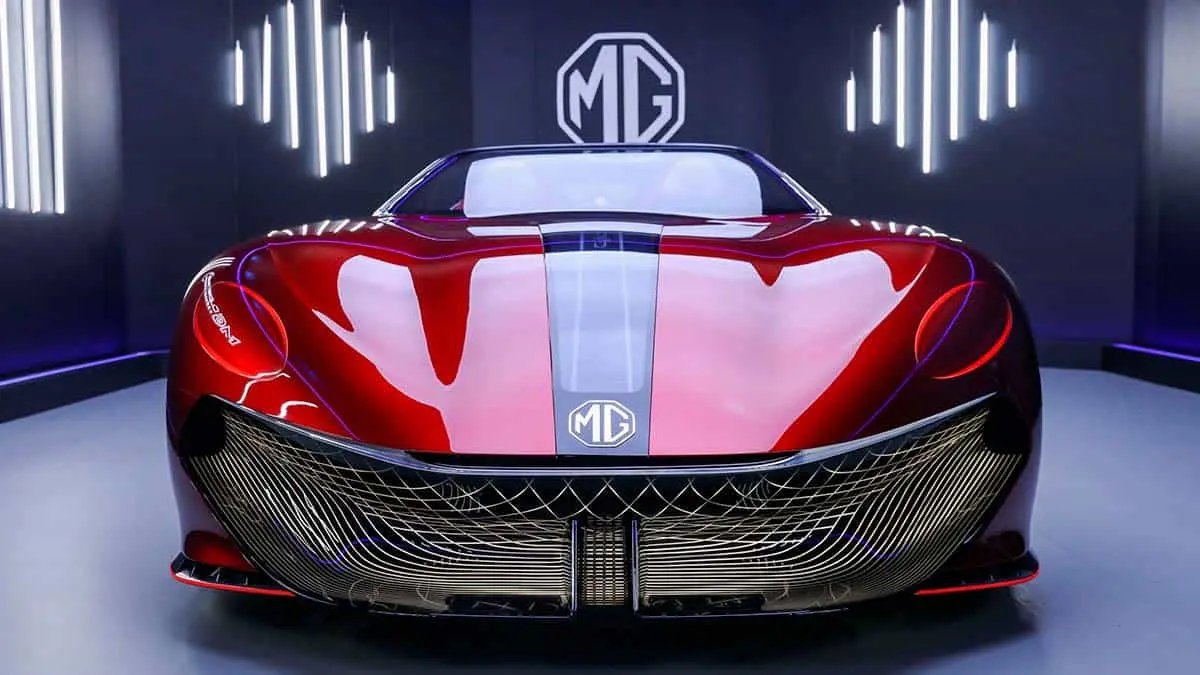 MG-Cyberster-frontal-magic-eye