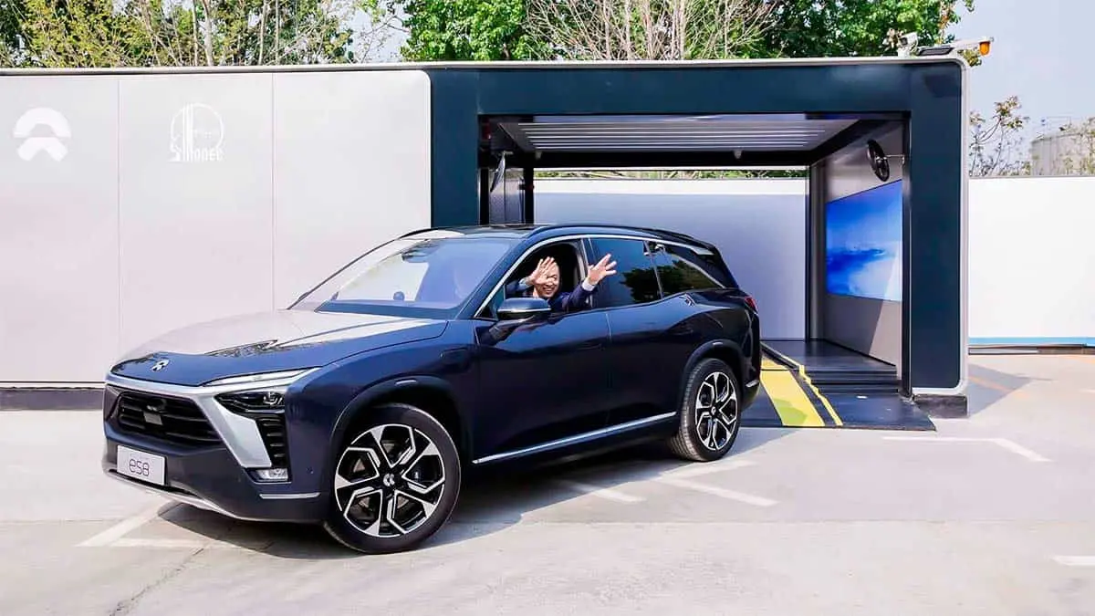 NIO intercambio de bater&iacute;a autom&aacute;tico