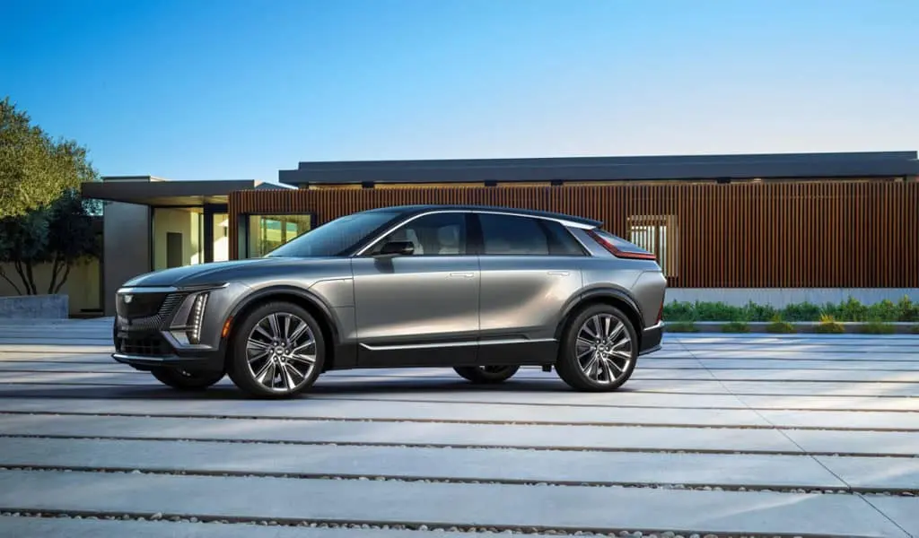 Cadillac-Lyriq_lateral