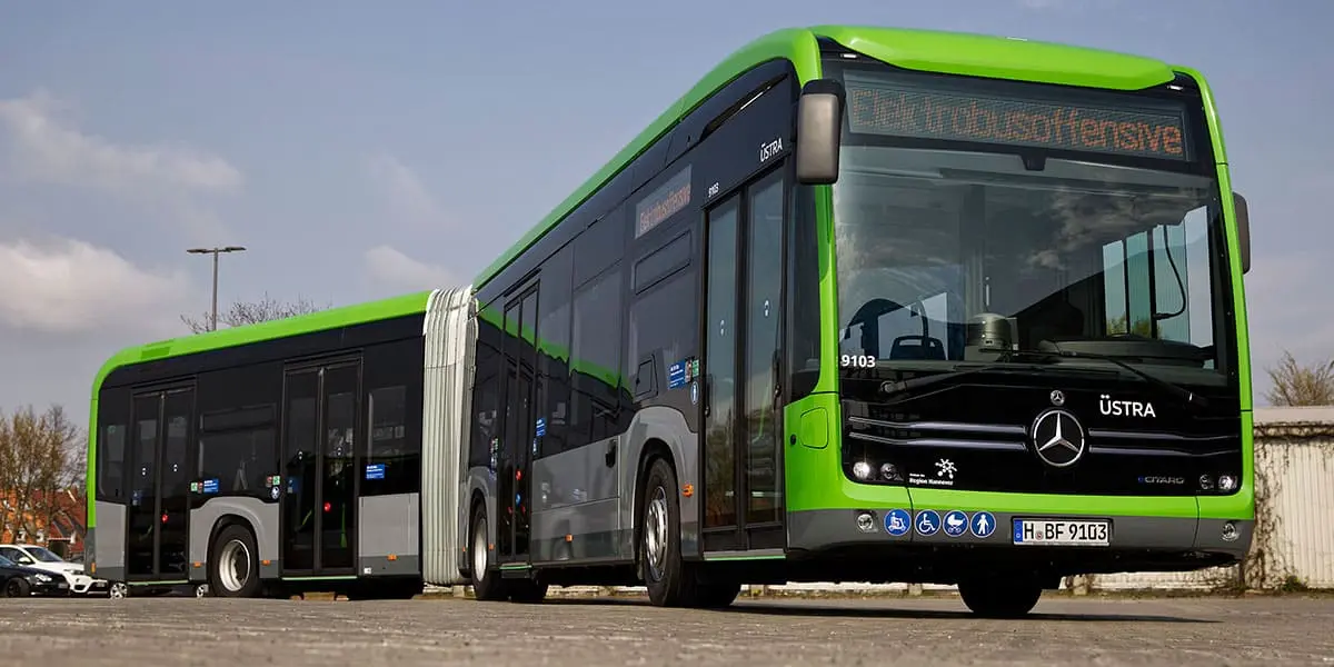 Mercedes-Benz-eCitaro-G_entregas-USTRA-Hannover