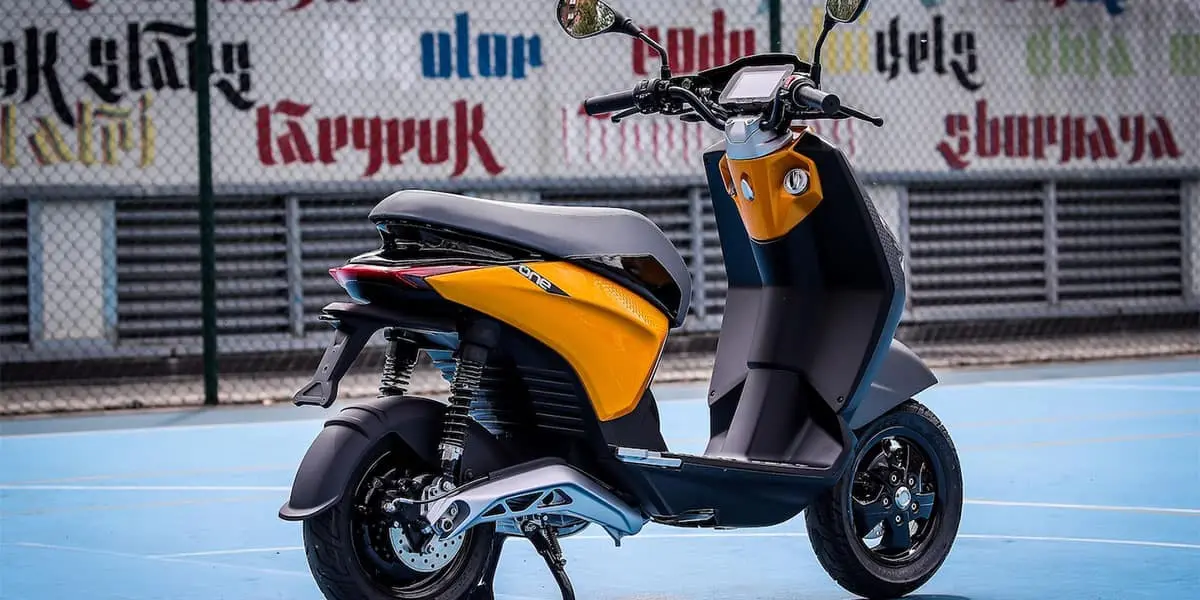 Nueva-scooter-electrica-Piaggio-ONE_trasera