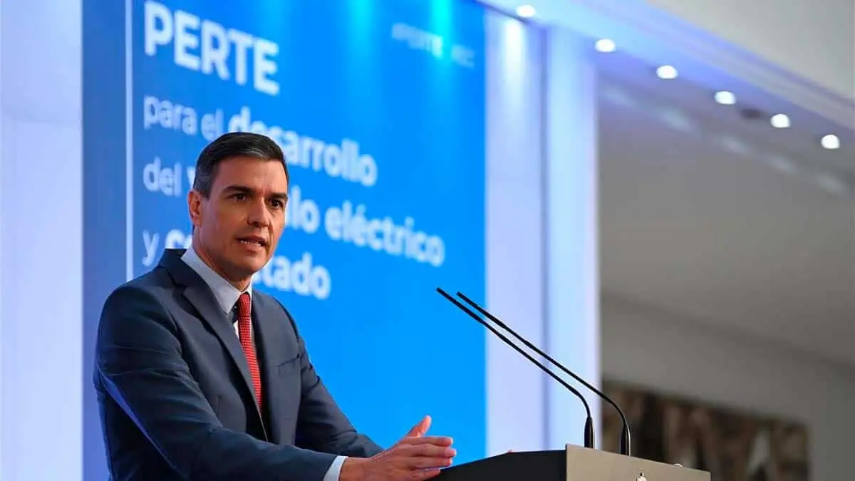 Foto de Pedro S&aacute;nchez presentando el PERTE