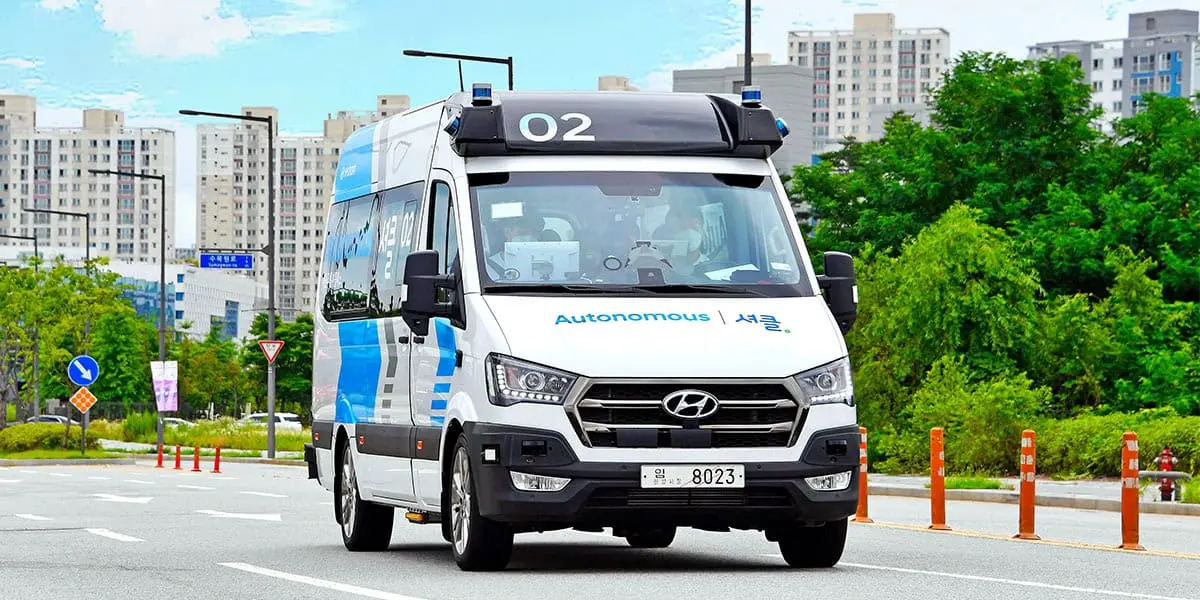 Hyundai-transporte-autonomo-Corea-del-Sur-RoboShuttle_frontal