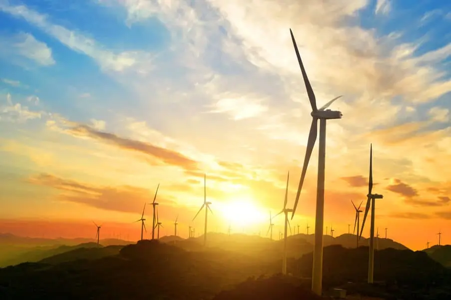 energia-solar-eolica_atardecer