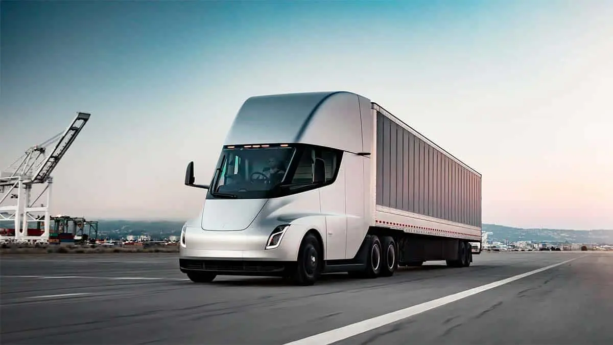 Render del cami&oacute;n el&eacute;ctrico Tesla Semi