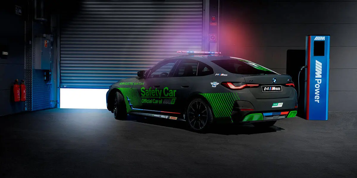 BMW-i4-M50_Safety-Car-campeonato-MotoE_trasera