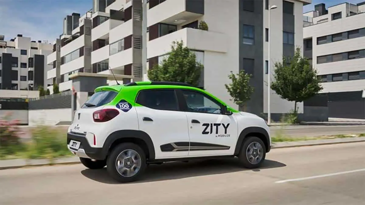 Foto del Dacia Spring usado para car sharing en Madrid