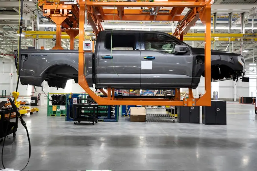 Ford-F-150-Lightning_inicio-pre-produccion_lateral