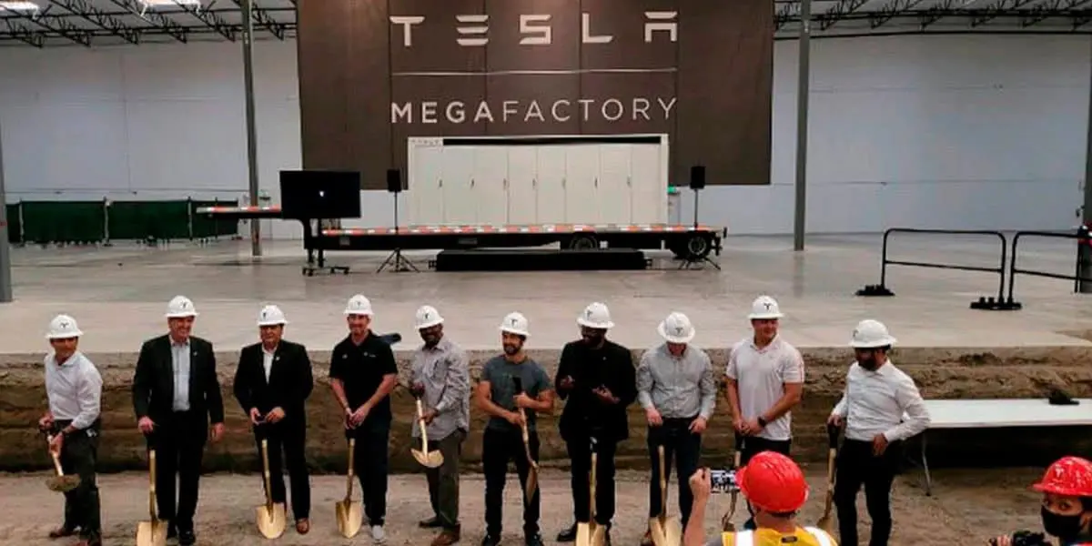 Tesla-Megafactory-Megapack-California