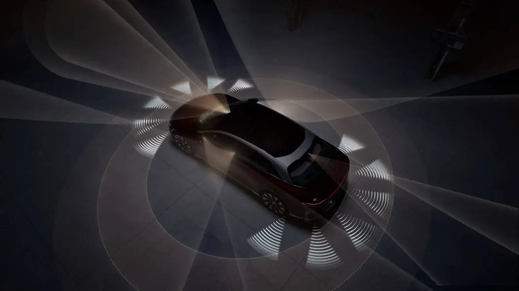 Lucid-Air-DreamDrive-sensores