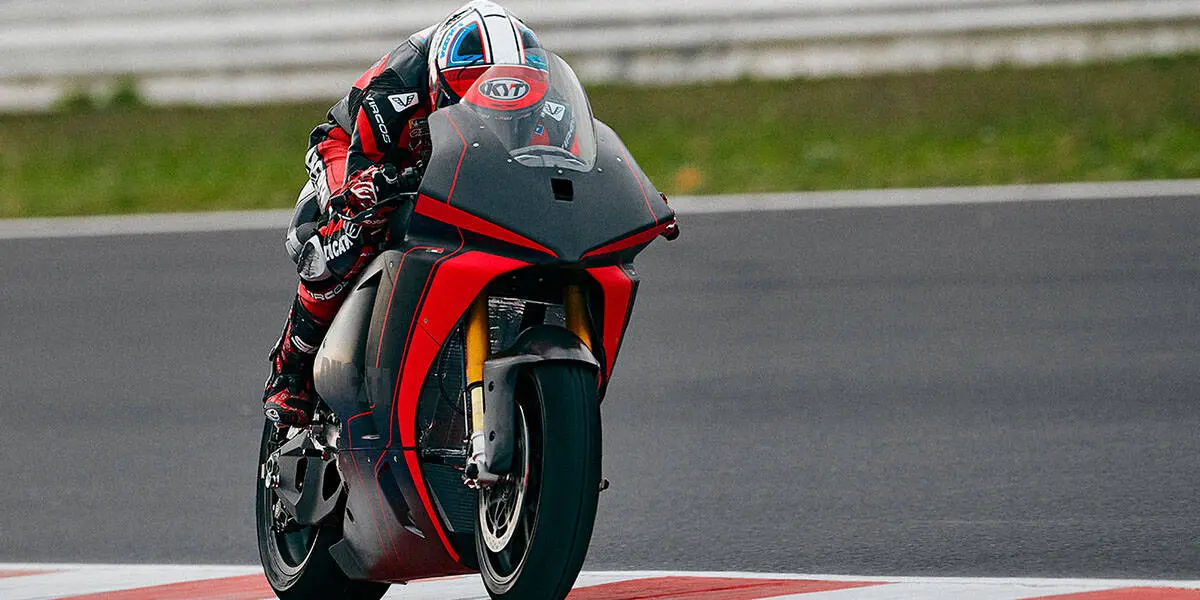 Ducati-moto-electrica_prototipo-MotoE_pruebas-piloto-Michele-Pirro