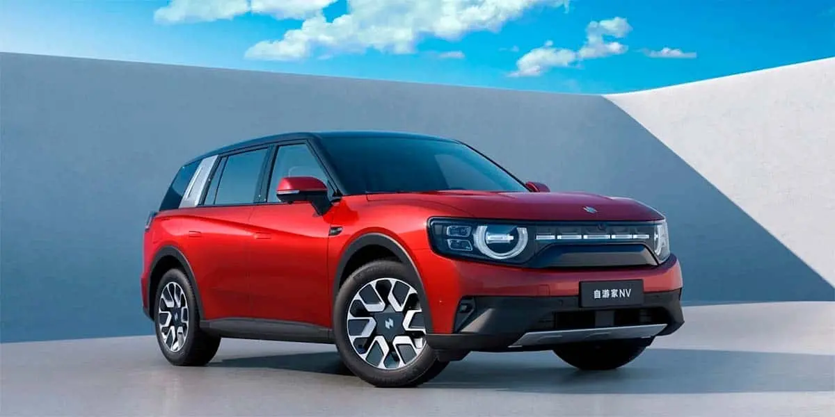 Render del NIUTRON NV, el primer coche el&eacute;ctrico de NIU