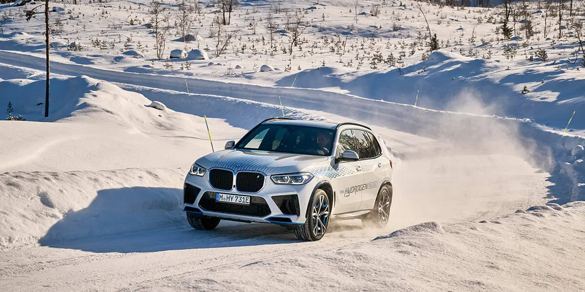 BMW-iX5-Hydrogen_pruebas-invierno_nieve