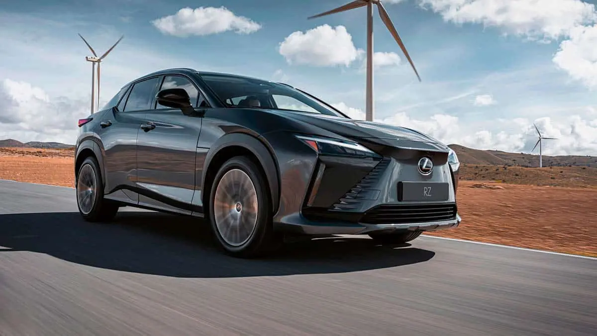 Lexus RZ - SUV el&eacute;ctrico