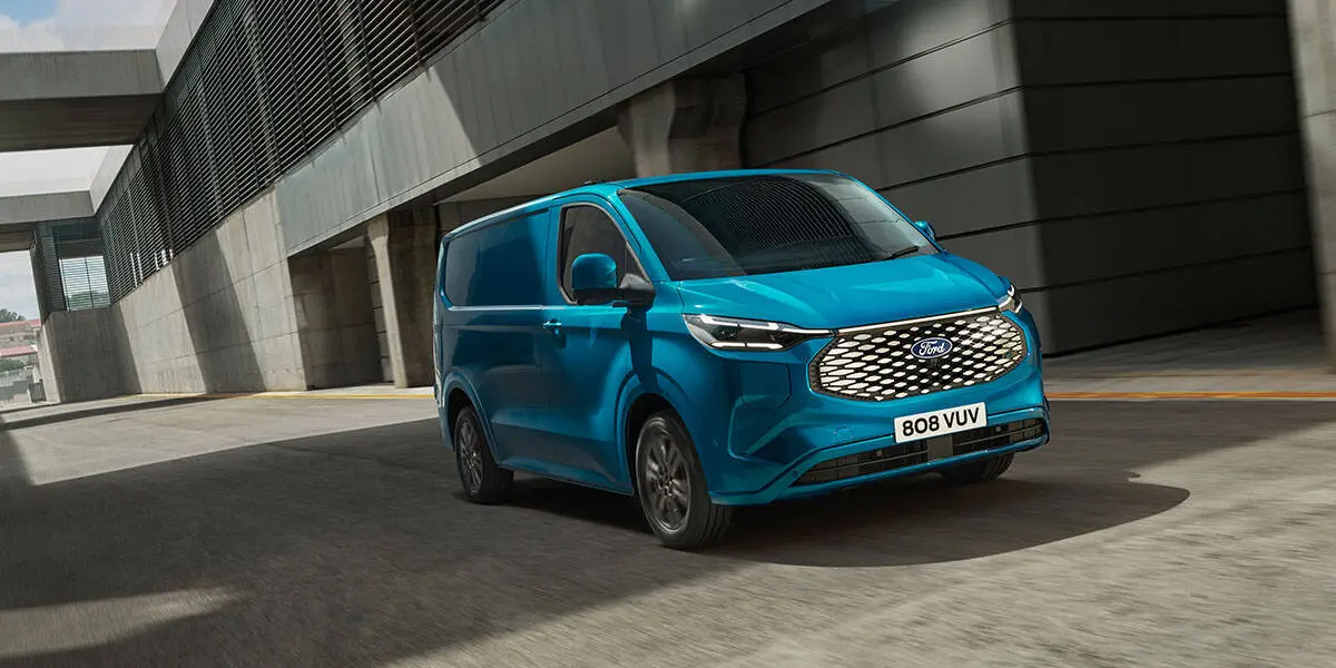 Nueva-Ford-E-Transit-Custom-electrica