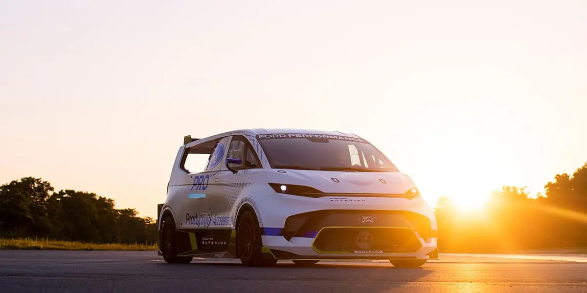 Ford-Pro-Electric-SuperVan