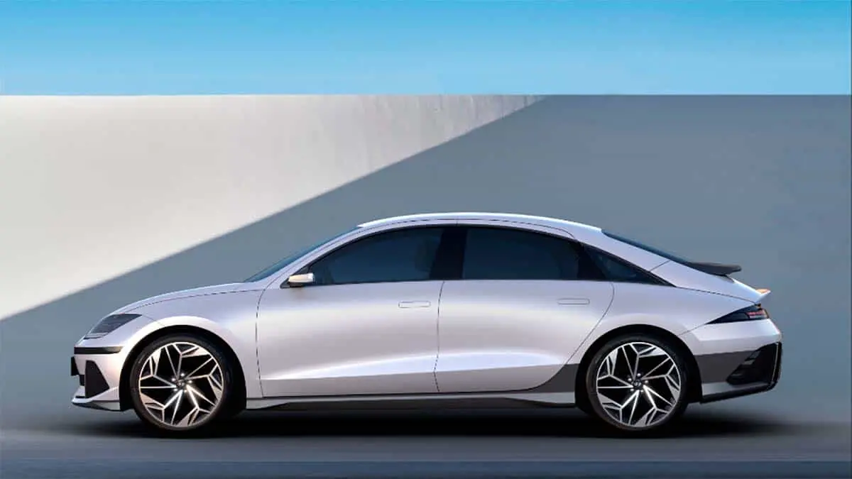 Foto del IONIQ 6 visto de lateral
