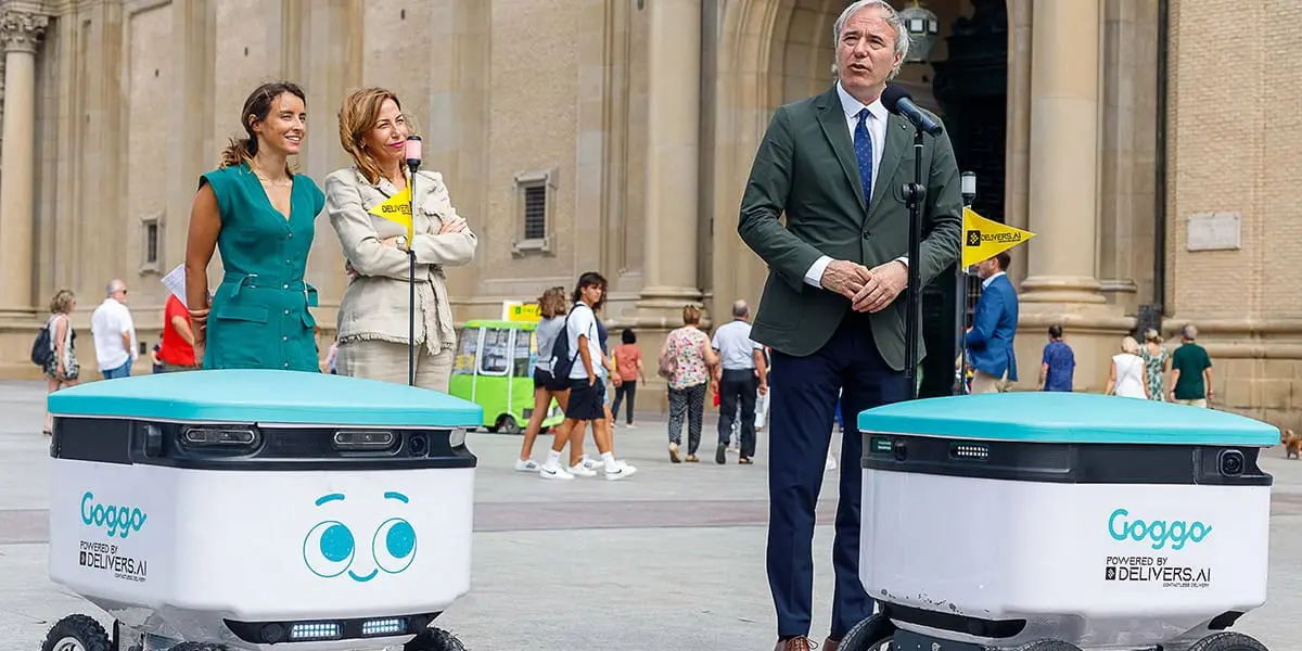Goggo-Network-robot-autonomo-reparto-llega-Zaragoza_presentacion-alcalde