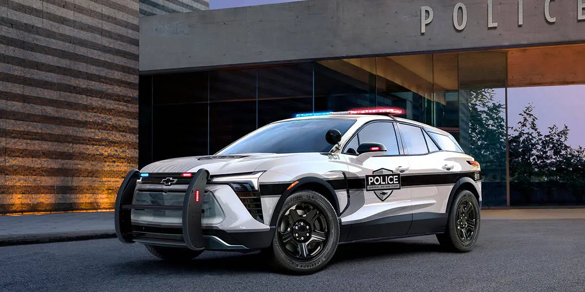 Chevrolet-Blazer-EV-PPV-2024_version-policia