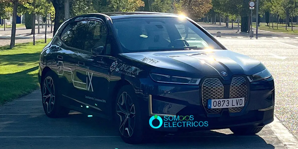 BMW-iX_frontalV-Somos-Electricos