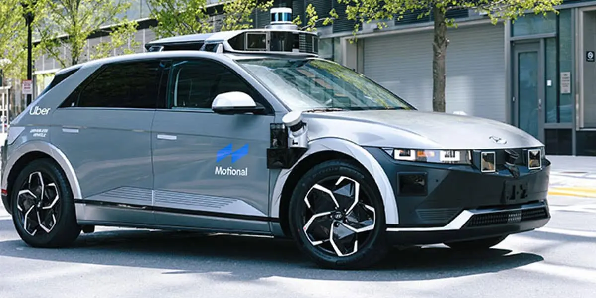 Motional-Uber-robotaxis-Hyundai-IONIQ-5-autonomos_2