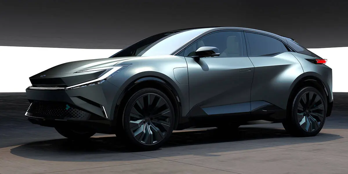 Toyota-bZ-Compact-SUV-Concept_lateral