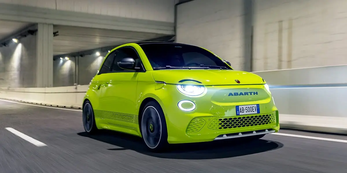 Abarth-500e_luces-carretera