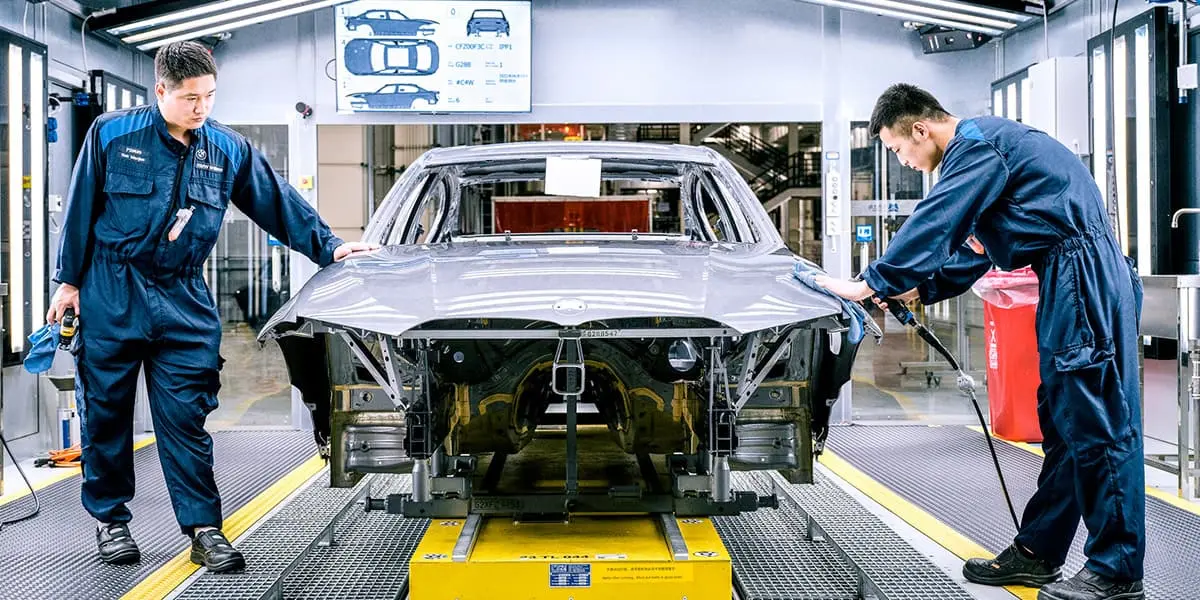 Grupo-BMW-acero-reducido-CO2_coche-BMW