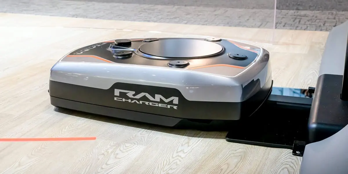 Robot-carga_Ram-Charger_base