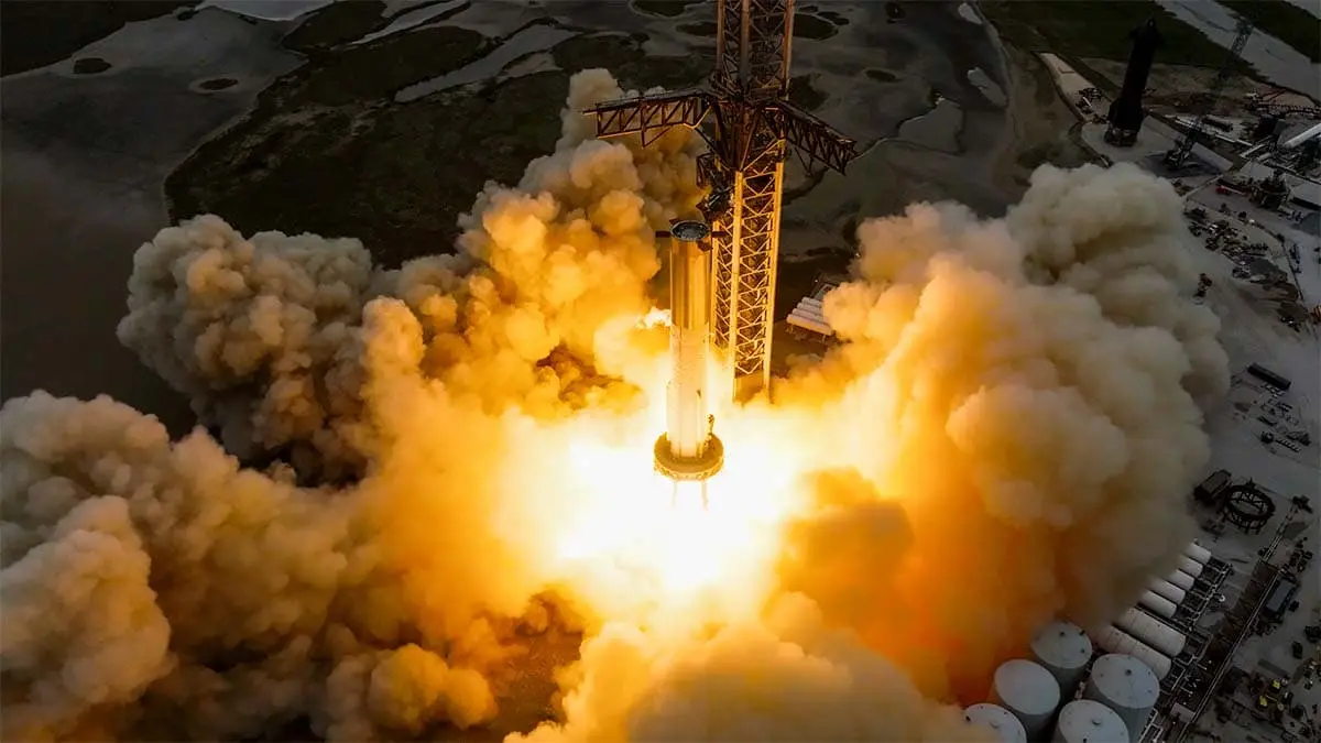 Prueba de encendido de los 33 motores Raptor del Starship