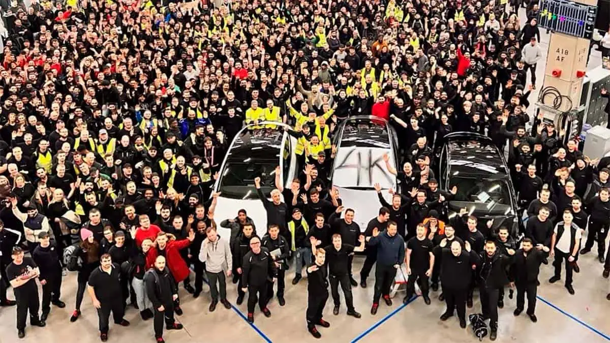 Giga Berl&iacute;n Tesla, celebraci&oacute;n 4000 coches por semana