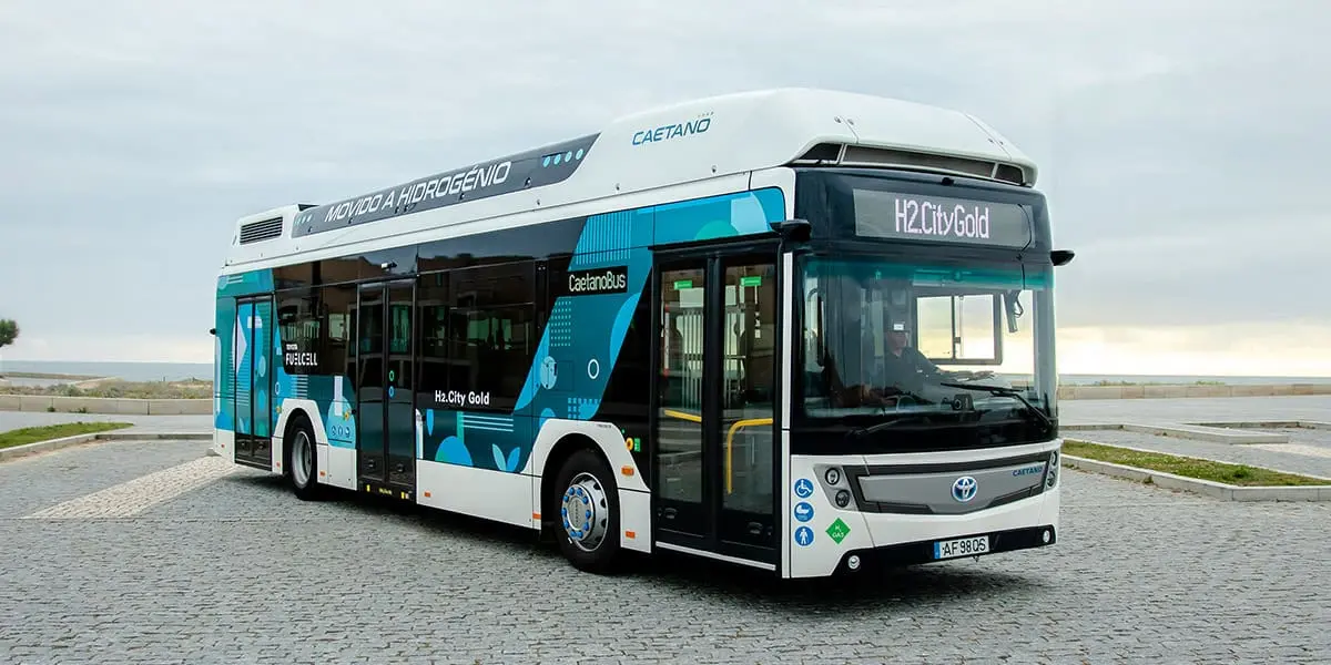 Autobus-electrico-hidrogeno-H2.City_Gold-CaetanoBus_Toyota