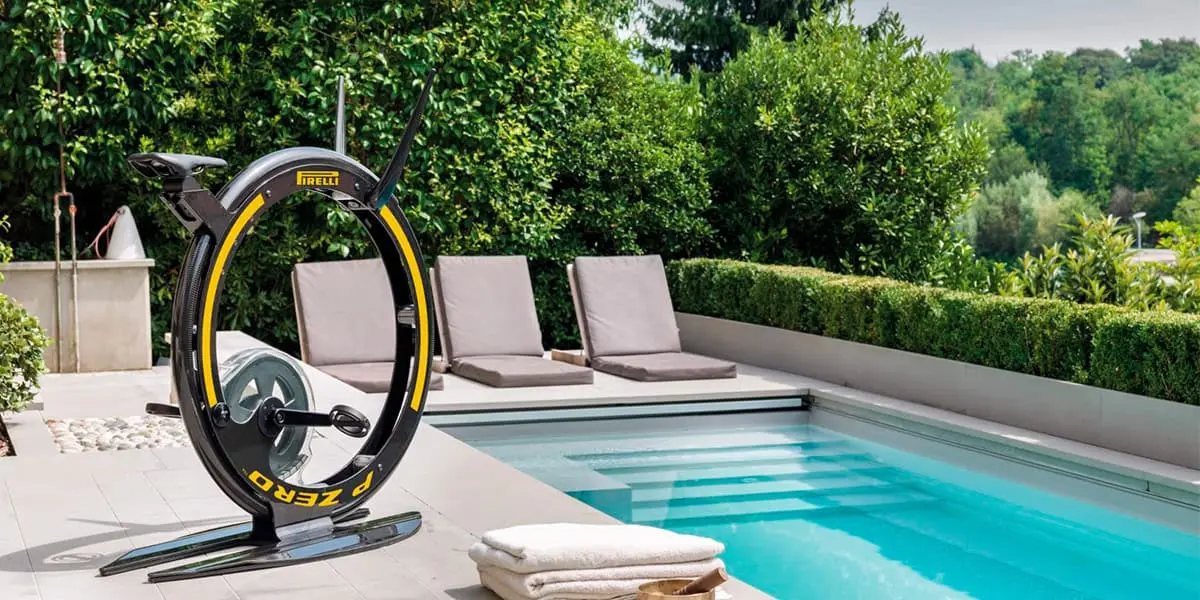 Pirelli-Ciclotte-Bike_piscina