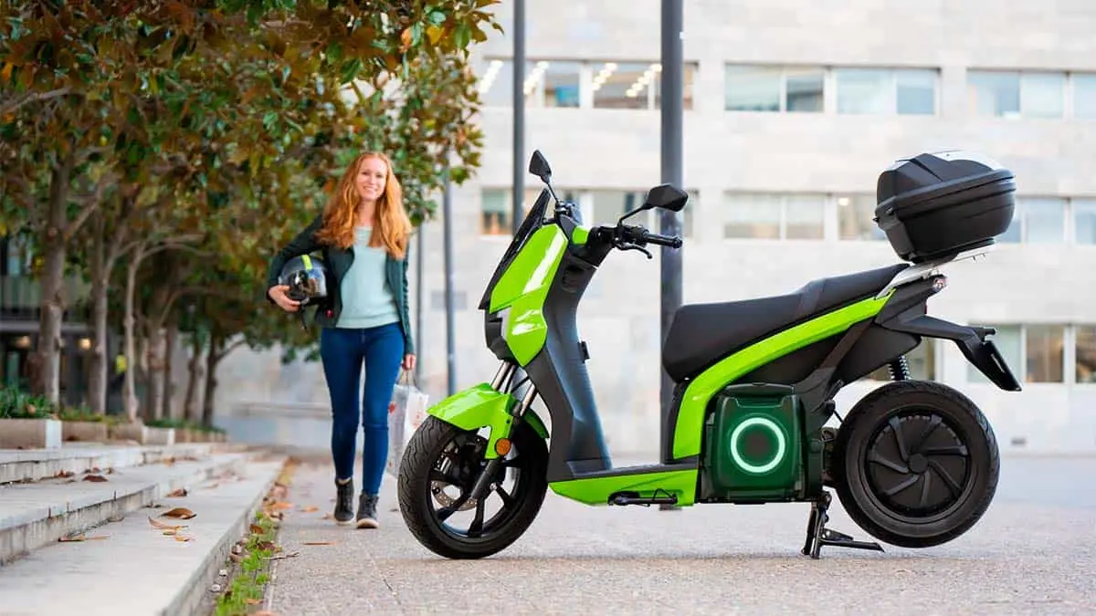 Listado de motos el&eacute;ctricas equivalentes a 125 CC