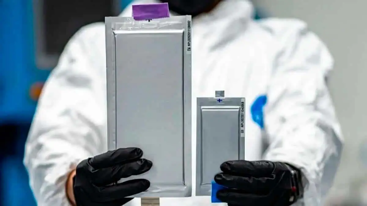 Bater&iacute;a electrolito s&oacute;lido de Toyota