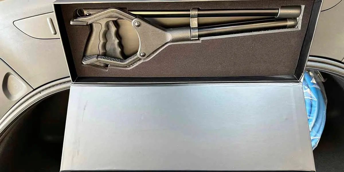 The-Reacher-gadget-Tesla
