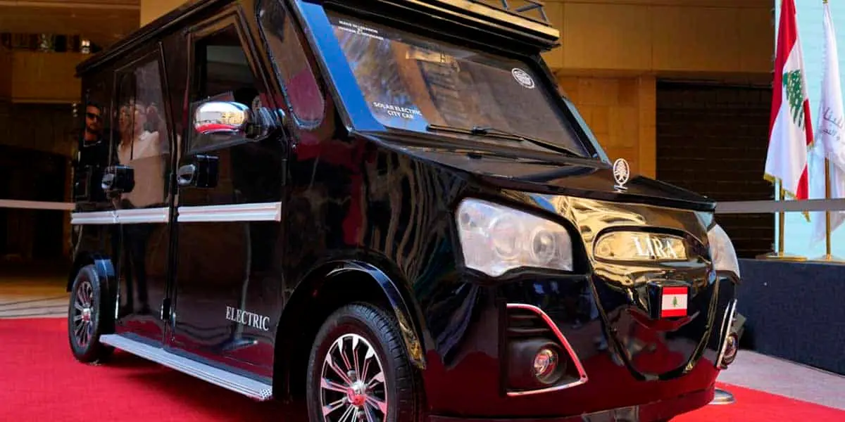 Lira-coche-electrico-solar