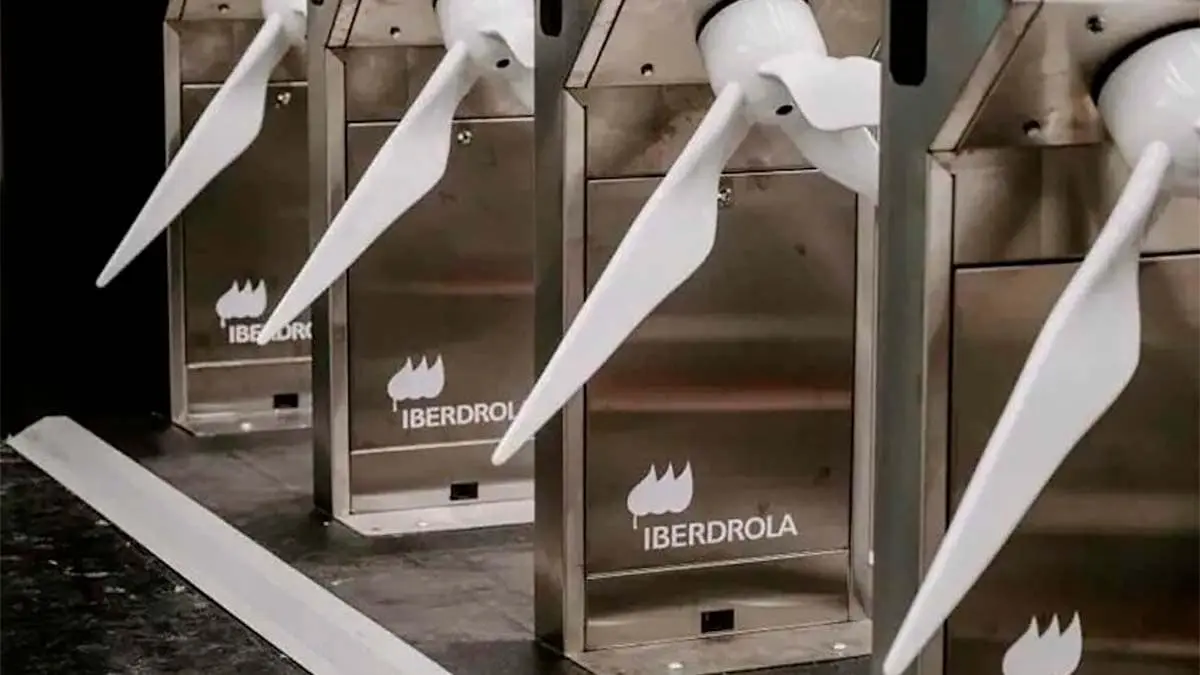 Tornos de Iberdrola que generan energ&iacute;a en el metro de Par&iacute;s