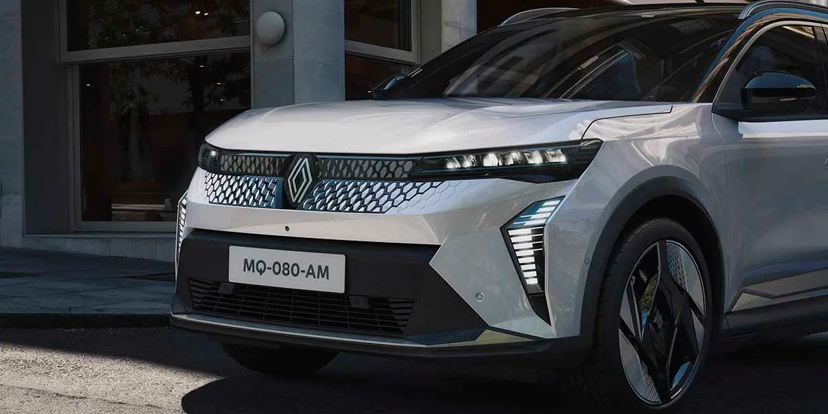 Renault-Scenic-E-Tech_2