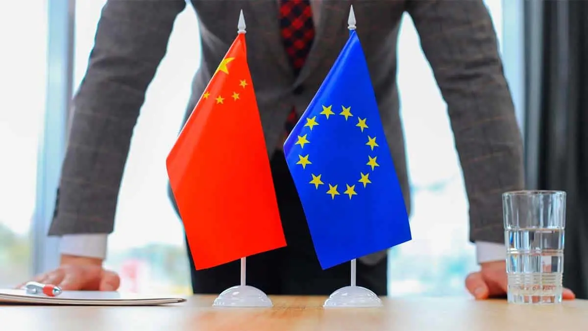 Bandera de Europa y de China
