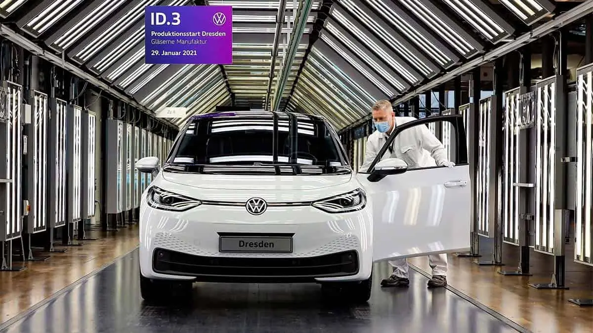 Volkswagen ID.3 en la f&aacute;brica de Dresde (Alemania)