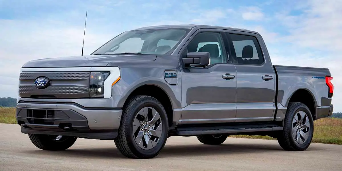 Ford-F-150-Lightning-Flash