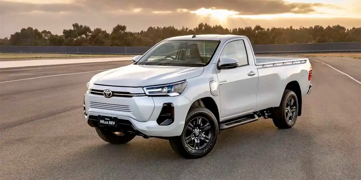 Toyota-HiLux-BEV_pruebas-Australia_