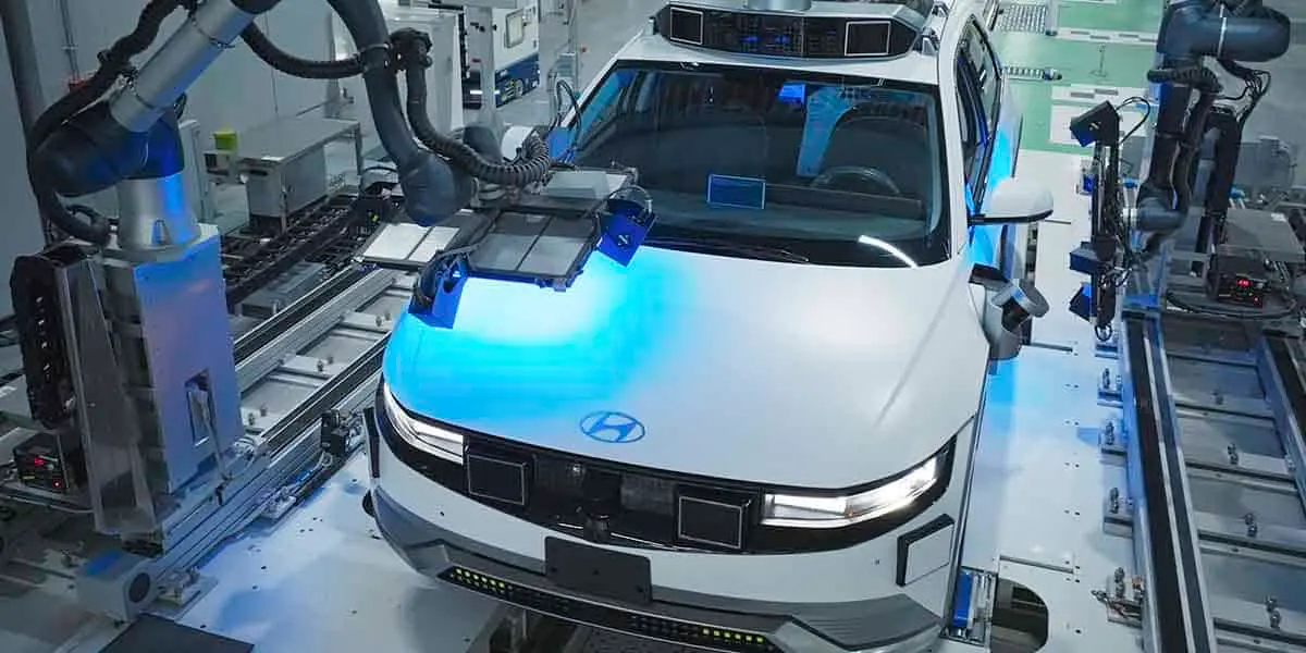 Hyundai-robotaxi-IONIQ-5_fabrica