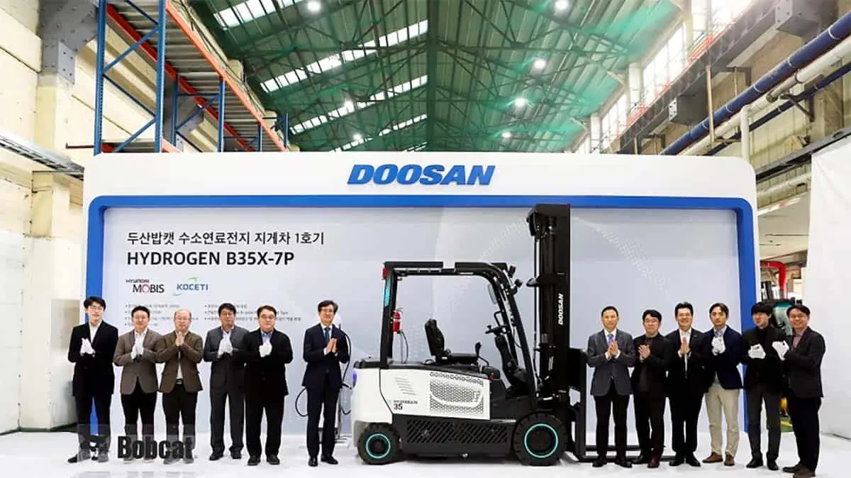 Doosan Bobcat - primer montacargas de hidr&oacute;geno